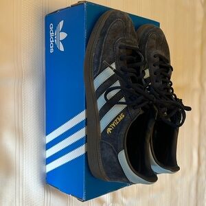 Adidas Spezial handball shoes in navy. US size 7.5 men/9.5 women